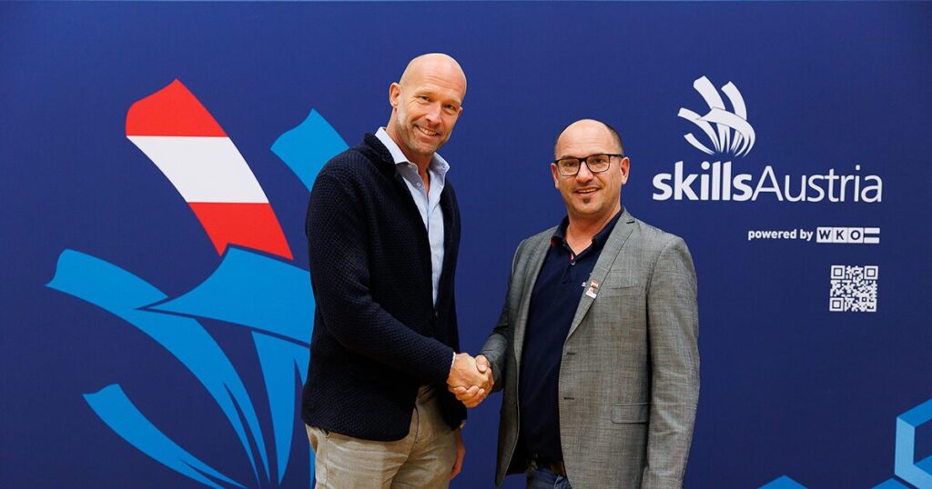 Handshake! Nik Berger und Jürgen Kraft freuen sich über die gemeinsame Kooperation